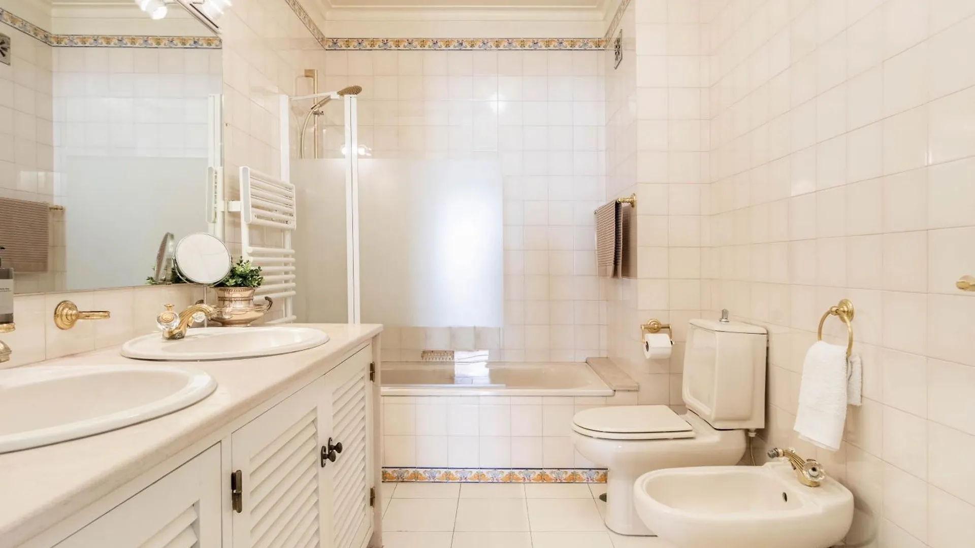 Central Cascais Apartment With Private Parking Portugalsko