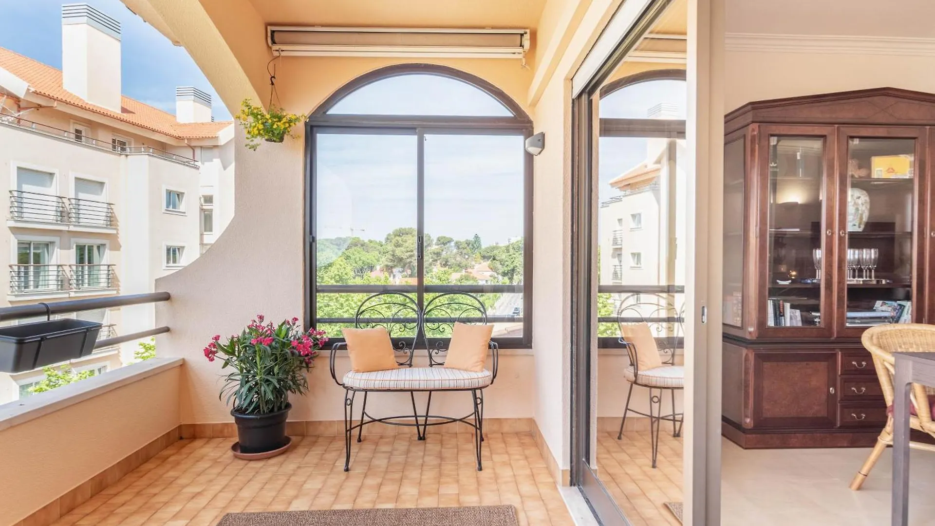 Central Cascais Apartment With Private Parking Portugal